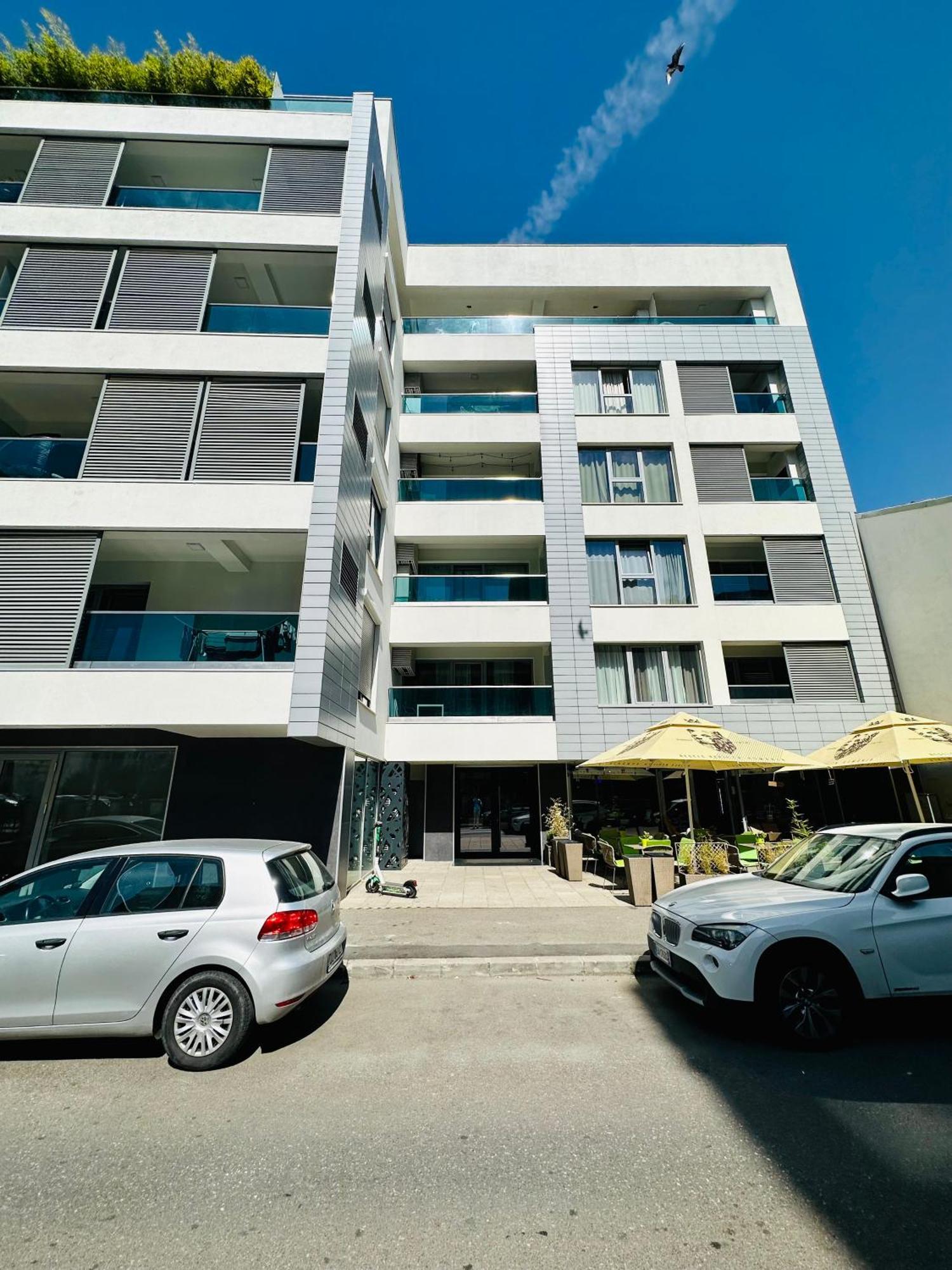 Urbanstay Suites - Prime Location Designer Suite Bukarest Kültér fotó